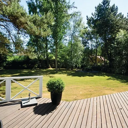 3 Bedroom Cozy In Vaeggerlose Ferienhaus